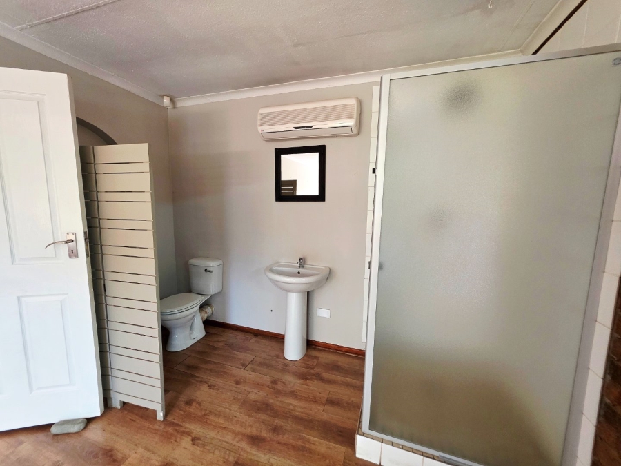 5 Bedroom Property for Sale in Pellissier Free State